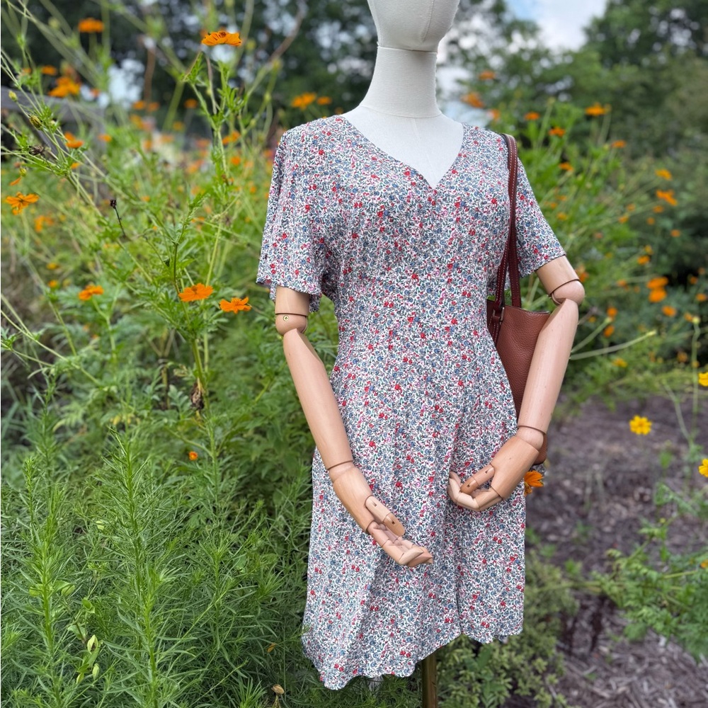 LOFT Multicolor Floral Mini Dress w/ Pockets! 💐💐